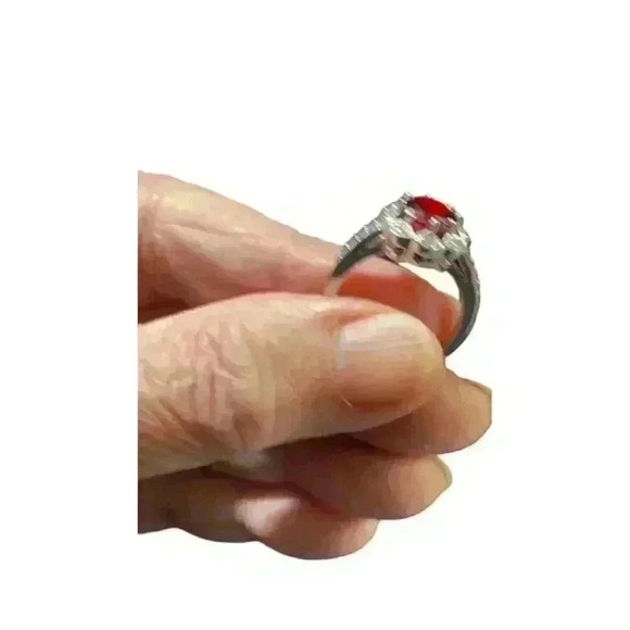 Ring size7 red stone with simulated diamonds - Picture 3 of 6
